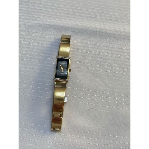 Citizen Gold Tone Eco Drive Diamond Bezel Women’s Dainty Watch Needs Battery - Picture 2 of 7